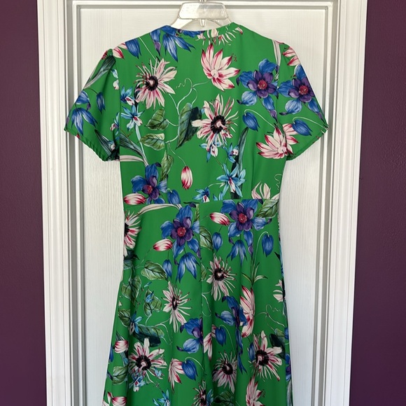 Spring time dancing dress - Picture 6 of 7